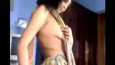 Sexhddad busty indian porn at Hotindianporn.mobi
