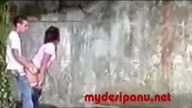 Desi girl outdoor sex with her lover mms