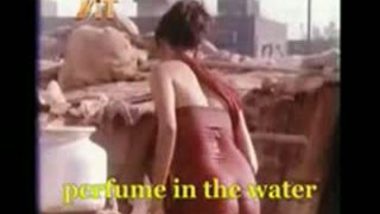 Tamil Nude Bath Video