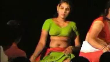 Hendixxxvedio - Hendixxxvedio busty indian porn at Hotindianporn.mobi