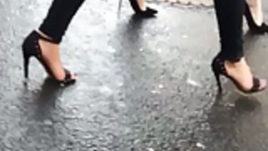 indian girl walking through town with sexy feet