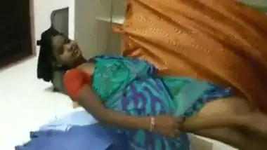 Besi Bipi Vid - Desi bipi video busty indian porn at Hotindianporn.mobi