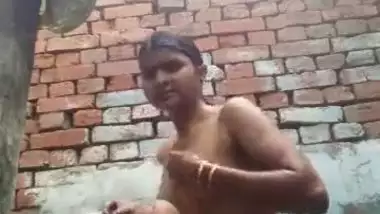 Thamilsxe busty indian porn at Hotindianporn.mobi