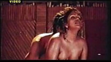 Gyuh Xxx - Gyuh xxx busty indian porn at Hotindianporn.mobi