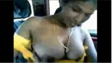 Xnxx Flhd - Sexy tamil wife changing bra in car indian sex video