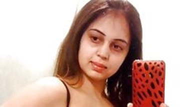 desi bhabhi take selfie for boyfriend