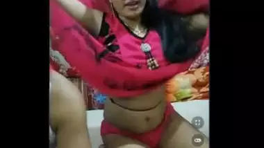 Dese chudae busty indian porn at Hotindianporn.mobi