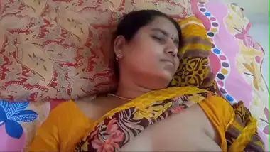 Lndanporn busty indian porn at Hotindianporn.mobi