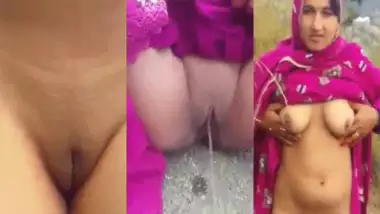 Anmlxxxxxxxxxx - Muslim girl pissing outdoors sex mms video indian sex video