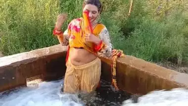 Sudani chudai video hd busty indian porn at Hotindianporn.mobi