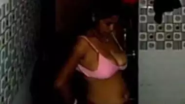 Veeraniyan Xxx Video - Antaya sex videos busty indian porn at Hotindianporn.mobi