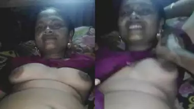 Xxnxvodeo - Xxnxvodeo busty indian porn at Hotindianporn.mobi