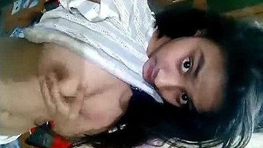 Redwapdotin - Cute indian girl showing her boobs and pussy indian sex video