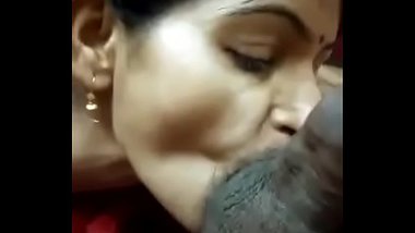 Indian Wife Sucking Penis Of Neighbor