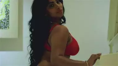 Beluga ht sex video down busty indian porn at Hotindianporn.mobi
