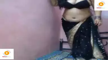 Xxhix busty indian porn at Hotindianporn.mobi