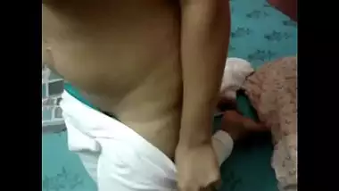 Xxxbfhi busty indian porn at Hotindianporn.mobi
