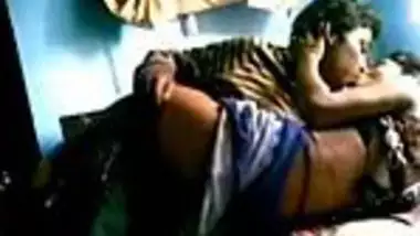 Sexhot vide busty indian porn at Hotindianporn.mobi
