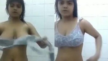 Cute Desi Girl Wearing Cloths after Bathing