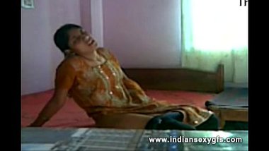 Sexy Bhojpuri Wife Masturbating In Bedroom