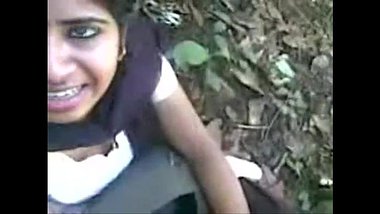 Tamil hot school girl sucking a dick in the forest