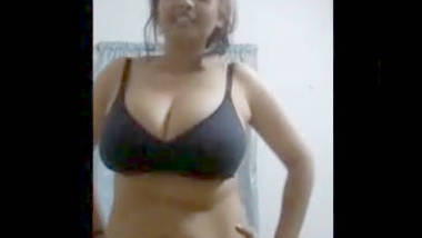 Sxxxxvideohd - Sxxxx video hd indian girl busty indian porn at Hotindianporn.mobi