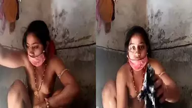 Bhagali xxx busty indian porn at Hotindianporn.mobi