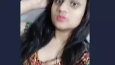 Momsunxxxvideo busty indian porn at Hotindianporn.mobi