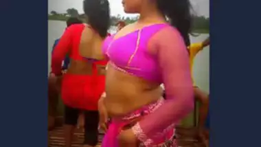 380px x 214px - Desi bhabhi xxxx busty indian porn at Hotindianporn.mobi