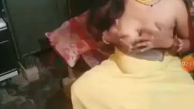 Moti mausi ki chudai hd video busty indian porn at Hotindianporn.mobi