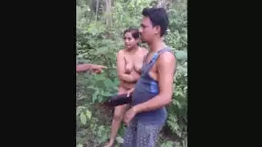 Xoxxcm - Odia cheating wife outdoor fucking caught by village people indian sex video