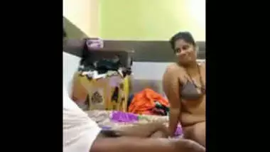 Xxx vdev busty indian porn at Hotindianporn.mobi