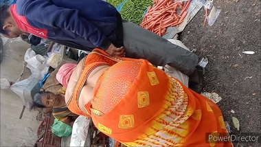 Desi gujju aunty big ass in orange Saree