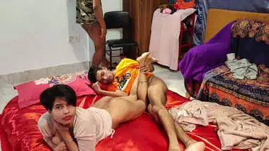 Xxxvidemm busty indian porn at Hotindianporn.mobi