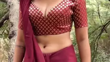 Xxx breeza busty indian porn at Hotindianporn.mobi