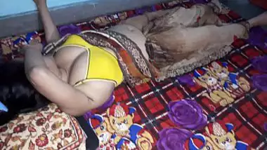 Hdsexsivideo busty indian porn at Hotindianporn.mobi