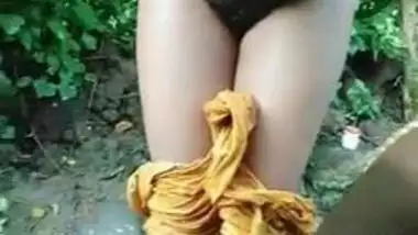 Xxxpicar busty indian porn at Hotindianporn.mobi