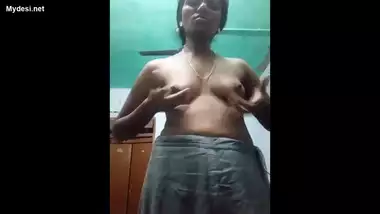 Xxntamil busty indian porn at Hotindianporn.mobi
