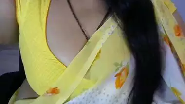Parveenxxx busty indian porn at Hotindianporn.mobi