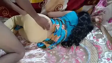 Maratixnxx busty indian porn at Hotindianporn.mobi