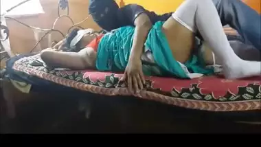 Bsxxxxx busty indian porn at Hotindianporn.mobi