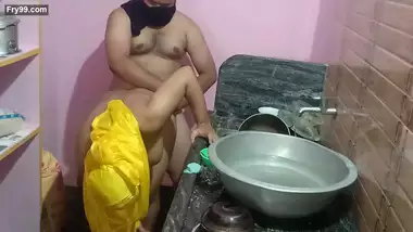 380px x 214px - Indian girl animal pron sex video busty indian porn at Hotindianporn.mobi