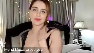 380px x 214px - Xxx sexi phusi video busty indian porn at Hotindianporn.mobi
