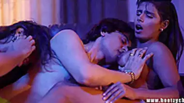 Xxxsixvideos india busty indian porn at Hotindianporn.mobi
