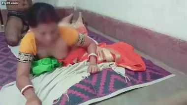 Sattwinder Bitti Sex Mms - Satwinder bitti punjabi singer busty indian porn at Hotindianporn.mobi