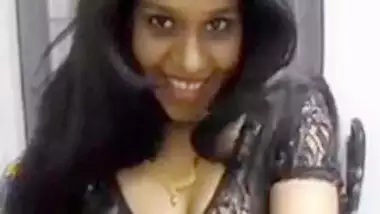 Xxxpha busty indian porn at Hotindianporn.mobi