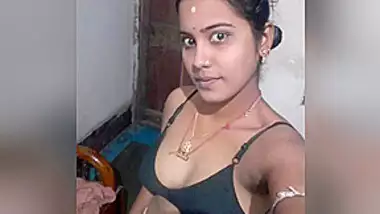 Masalamobi busty indian porn at Hotindianporn.mobi