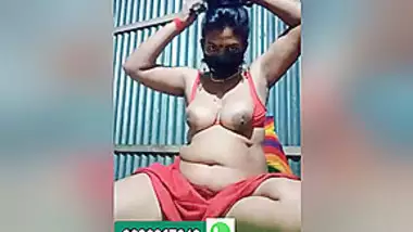 Bhere xxx video busty indian porn at Hotindianporn.mobi