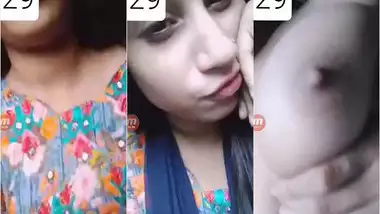 Bangladeshi beautiful girl showing and fingering