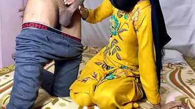 Sexbidiu busty indian porn at Hotindianporn.mobi